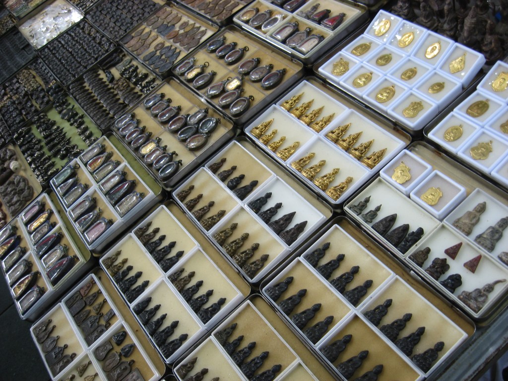 Amulets - Buddha statues and pendants mostly