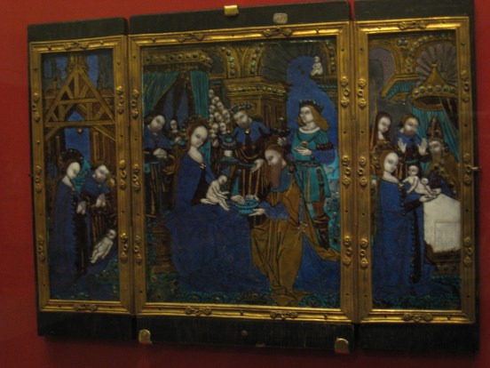 An ancient cameo-like religious triptych from the Middle Ages