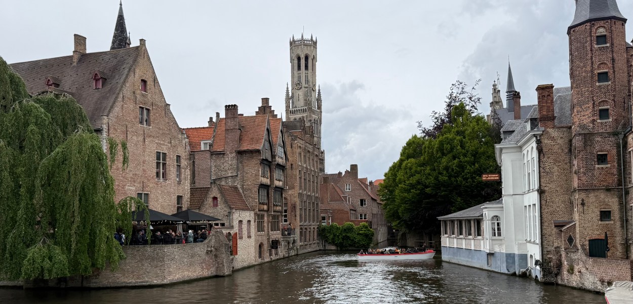 Bruges reflections